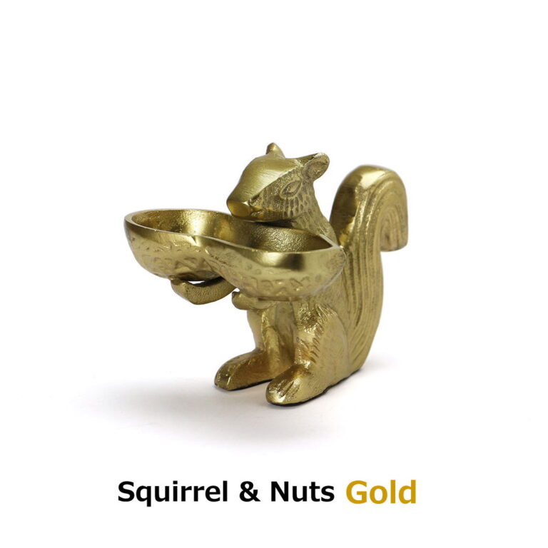 squirrel-nuts-gold